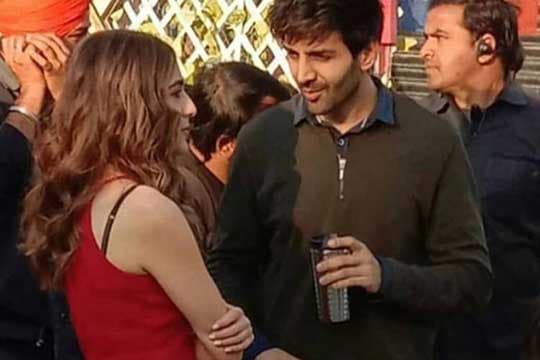 Sara Ali Khan & Kartik Aaryan Syuting Love Aaj Kaal 2?
