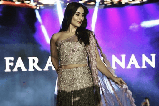 Kareena Kapoor Khan Menerima Penghargaan di Dubai