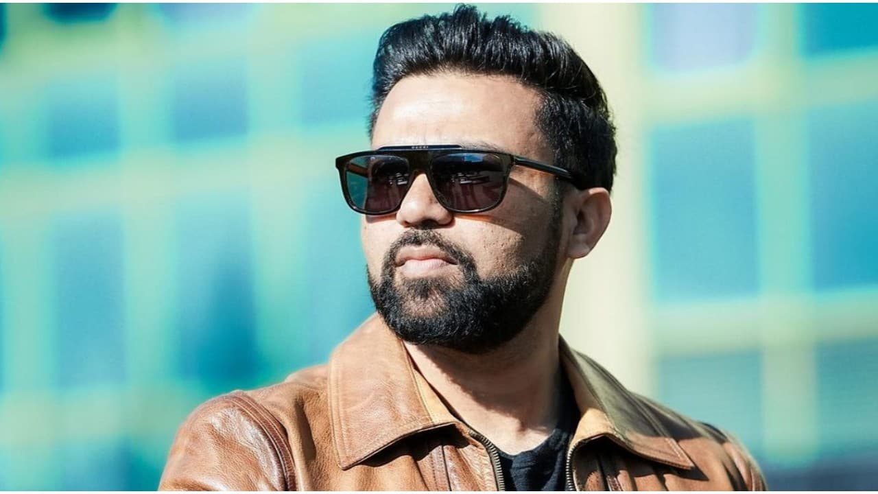 Gagal Di BMCM, Ali Abbas Zafar Balik Ke YRF?