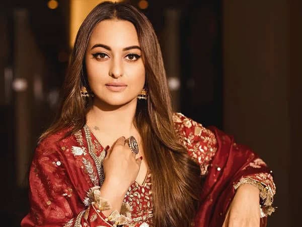 Sonakshi Sinha Bicara Tentang Kegagalan Film-Filmnya