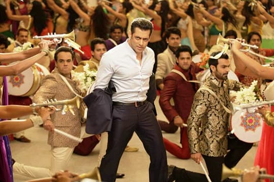 Salman Khan Turut Menyumbang Untuk Keluarga Korban Serangan Pulwama