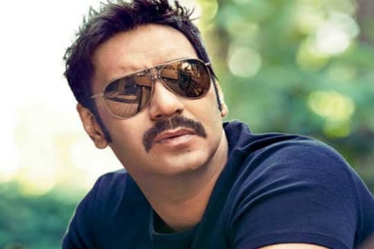 Ajay Devgan Kerjakan Proyek Biopik Keluarga Kerajaan Horor