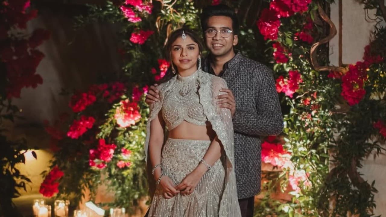 Selamat, Aktris Sharmin Segal & Sang Suami Sambut Kelahiran Anak Pertama