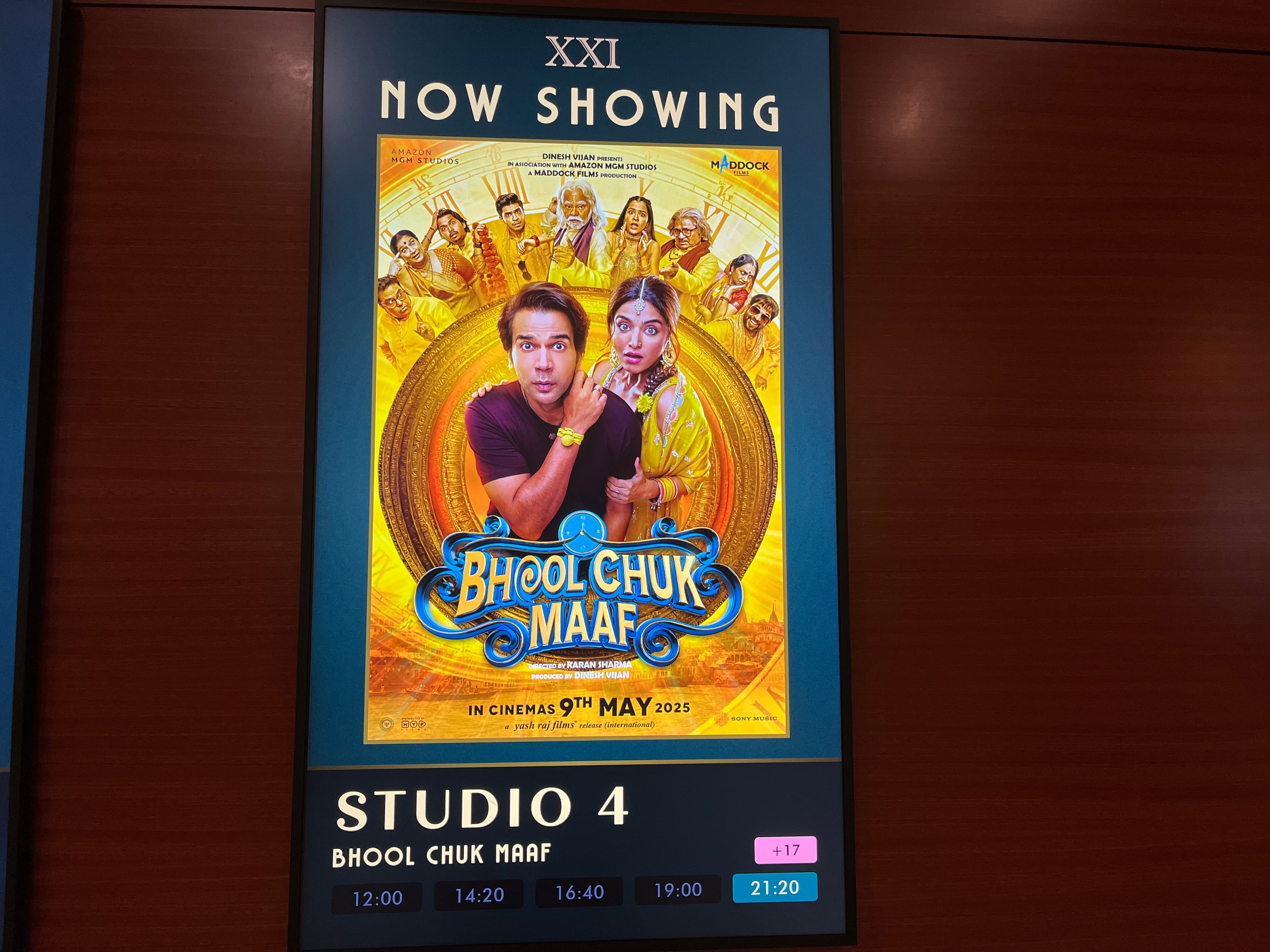 Review Film Bhool Chuk Maaf