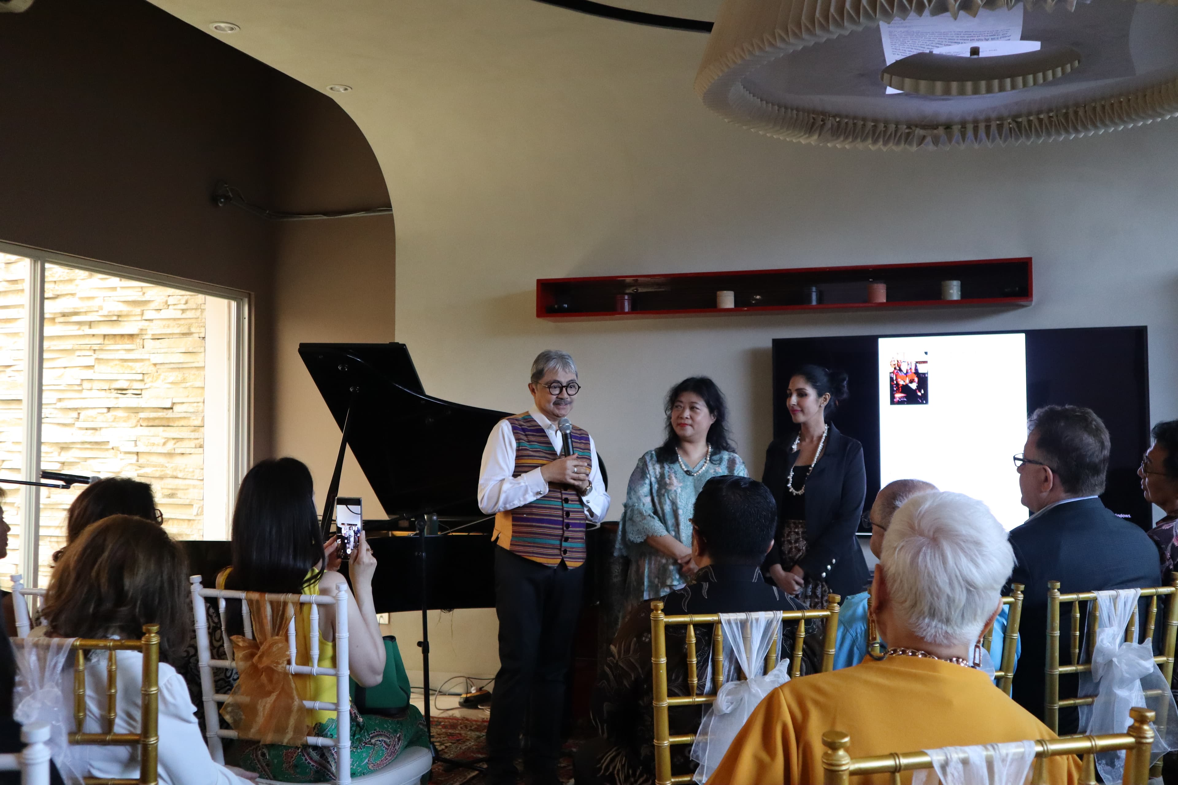 Memahami Smart Lobbying-Networking Bersama Dr. Harry Darsono, Phd