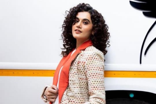 Jadi Penggemar Hrithik Roshan, Taapsee Pannu Berharap Satu Proyek Dengan Hrithik
