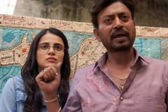 Lagu ‘Ek Zindagi’ Angrezi Medium Kisahkan Hubungan Ayah-Anak yang Emosional