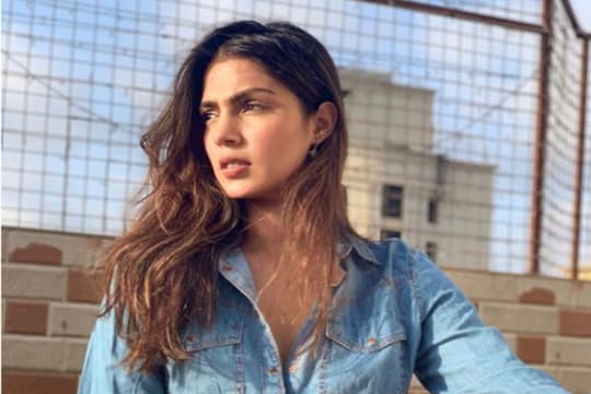 Ini Tanggapan Pengacara, Saat Rhea Chakraborty Tak Kooperatif
