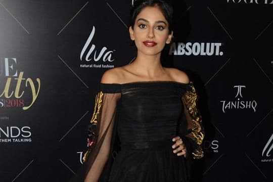 Banita Shandu Bergabung dengan Priscilla Quintana Dalam Film Pendora