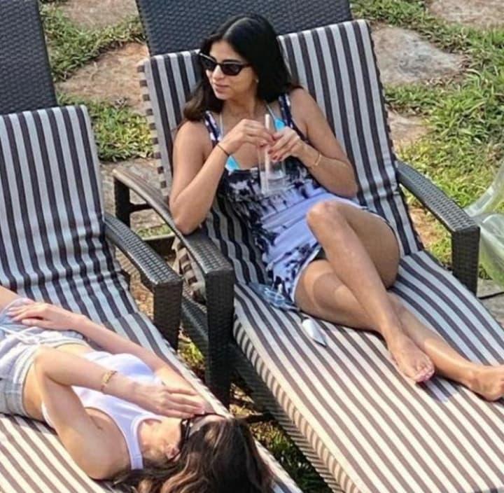 Shanaya Kapoor Doakan Suhana Khan di Momen Ulang Tahunnya